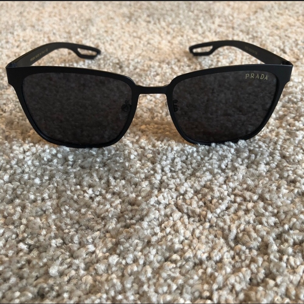 🔥 SALE Prada sunglasses